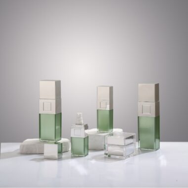 Ginza Korean Style Acrylic Cosmetic Set Bottles 120ml 150ml for Lotion and Cream Packaging